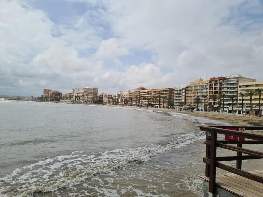Alex Bungalow Apartman Torrevieja Kültér fotó